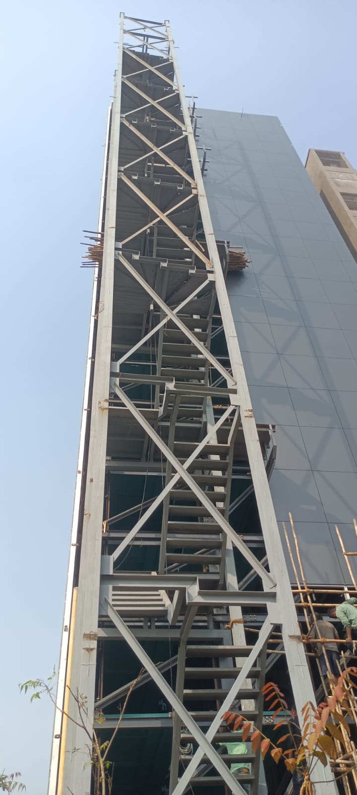 Service Tower Truss — Mumbai High-rise